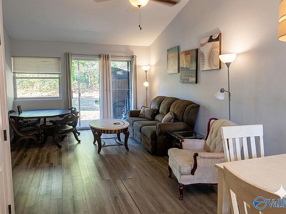 5th image of 2004 Colony Dr SW Unit 2004