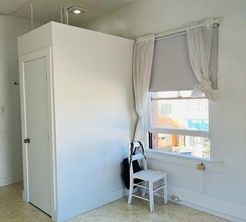 4th image of 1001 Clement St #5