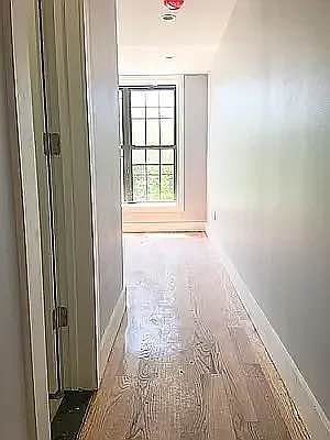 3rd image of 931 Lafayette Ave #4