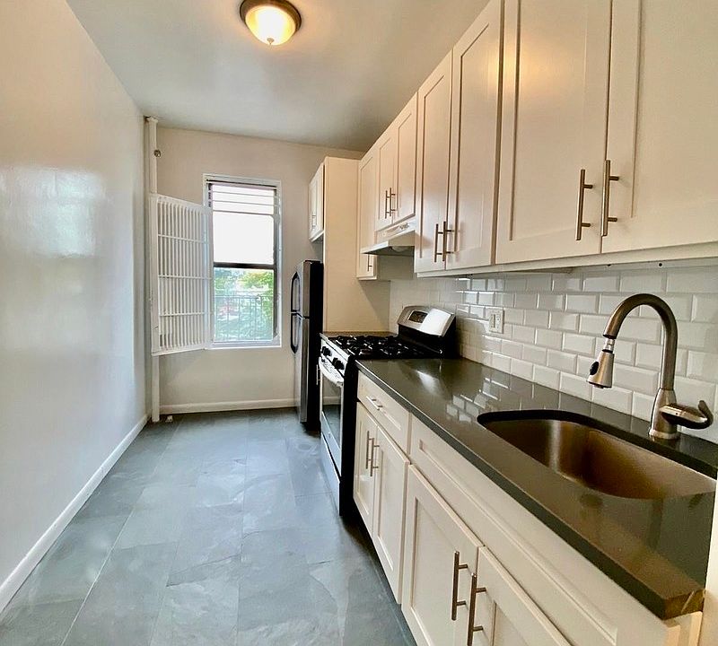 1st image of 160 Fenimore St #4AA
