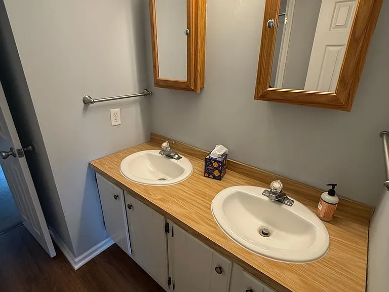 97 Providence Ave — Photo 22