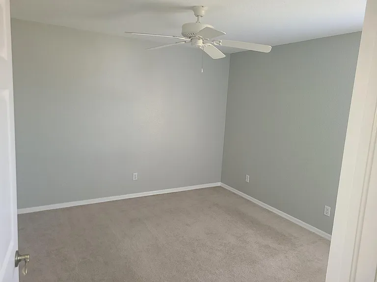 838 SW 47th Ter #203 — Photo 6