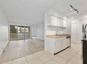 9857 Manchester Dr, Burnaby, BC