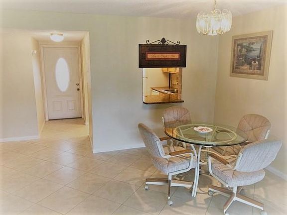3rd image of 158 Lake Carol Dr