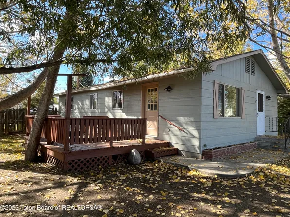 444 Bridger Ave, Pinedale, WY 82941