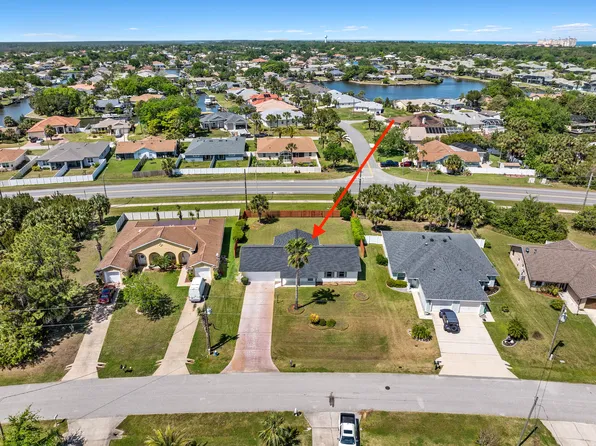 110 Coral Reef Ct N, Palm Coast, FL 32137