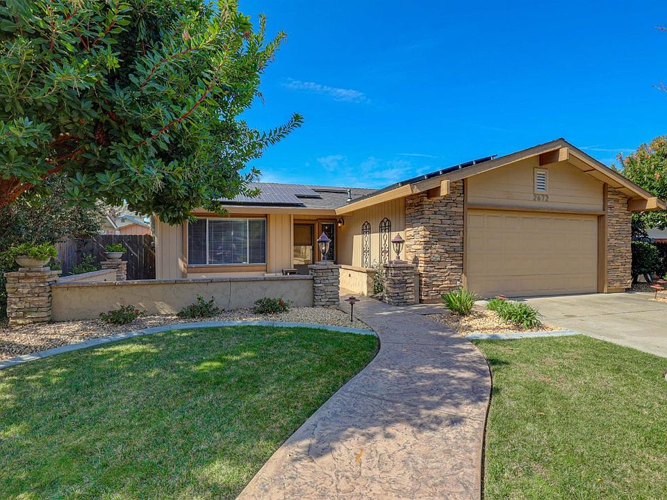 1st image of 2672 Summerfield Dr