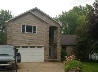 155 Doyon Ct, Waterford, MI 48327