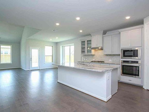 Rosewood - Kitchen