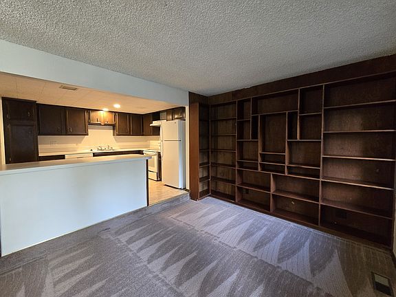 3rd image of 1801-7 Evergreen Park Ct SW
