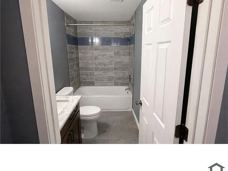 430 Case Ave E — Photo 12