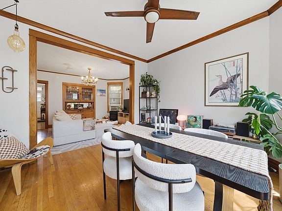 5th image of 3531 N Oakley Ave