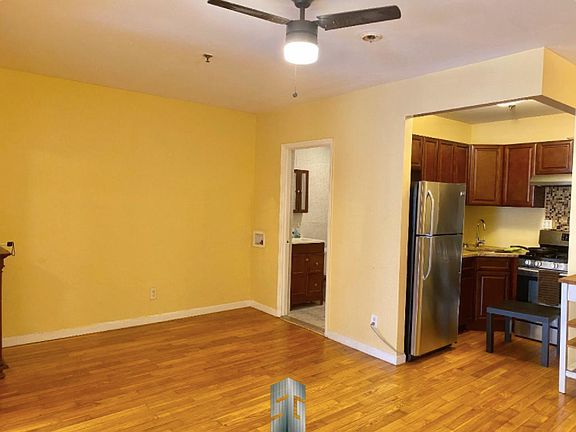 2nd image of 581 Halsey St #3DD