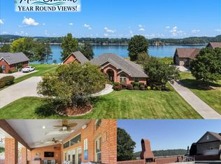 2360 Wild Pear Trl, Dandridge, TN 37725