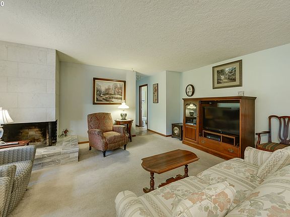 4th image of 11504 NE 96th St