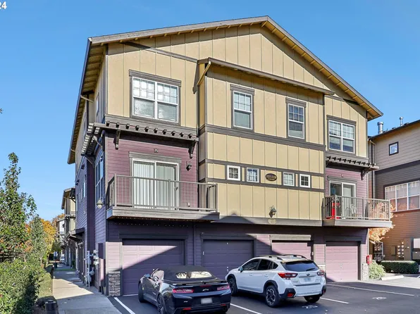 11215 SE Causey Cir, Happy Valley, OR 97086