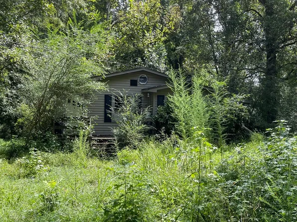 1048 Waterworks Rd, Commerce, GA 30529