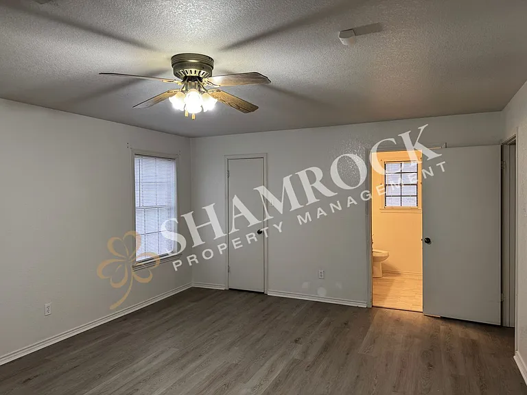 712 N Crooked Creek Rd — Photo 12