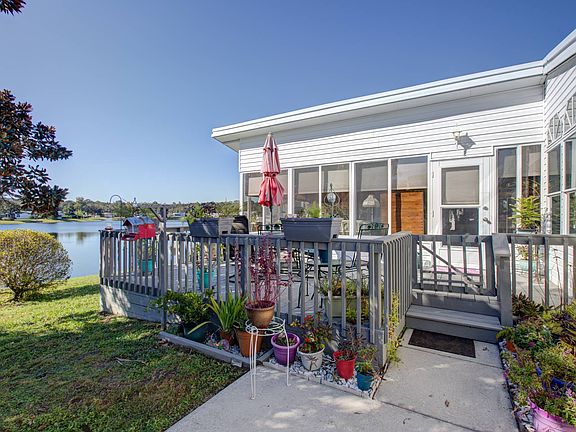4th image of 42 Cypress Grove Ln