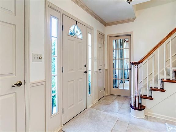 3rd image of 113 Averys Way