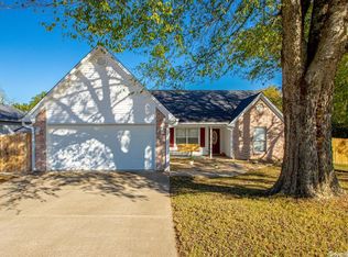 811 Allyson Ave, Bryant, AR 72022