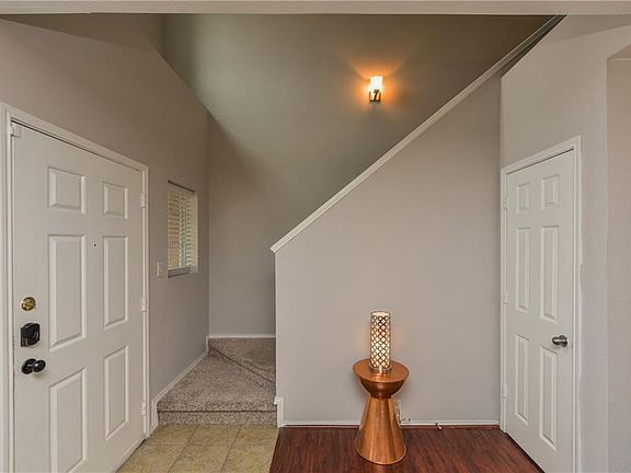 4th image of 1114 Mule Deer Dr