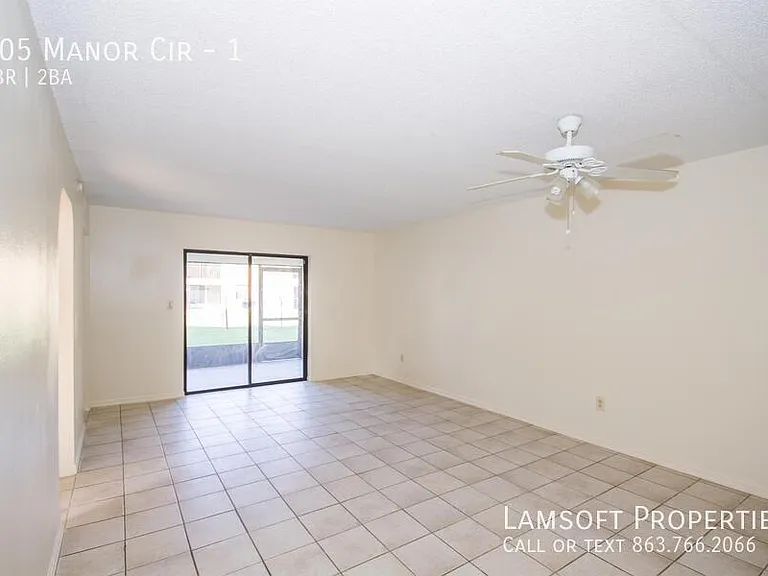305 Manor Cir #1 — Photo 3