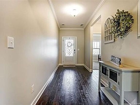 5th image of 1032 Ellington Downs Way