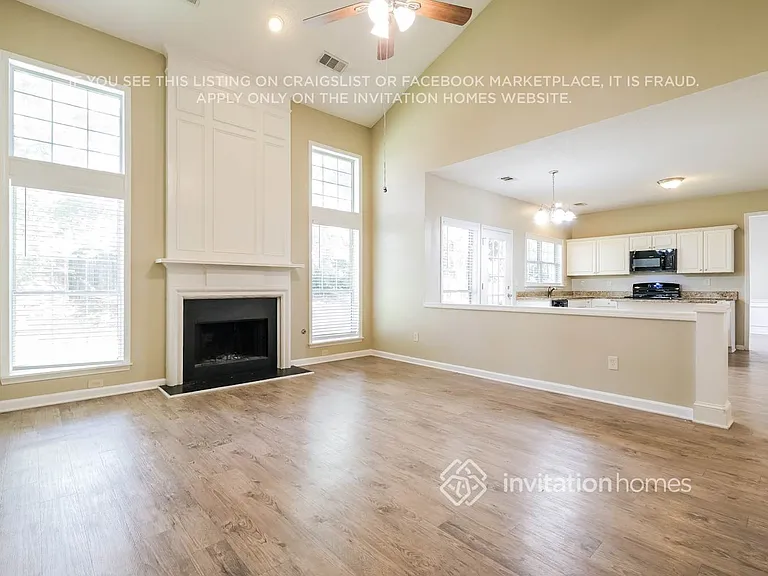 130 Lyndhurst Ct — Photo 6