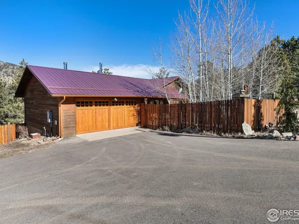 41 Navajo Ct, Lyons, CO 80540
