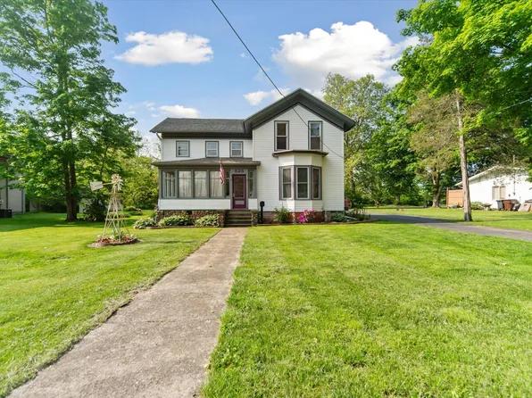 525 W Capital Ave, Bellevue, MI 49021