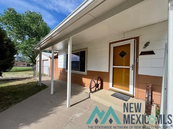 1433 Macarthur St, Raton, NM 87740