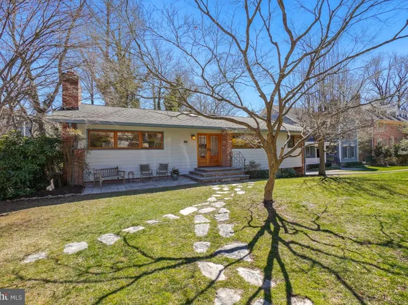 5419 Waneta Rd, Bethesda, MD 20816
