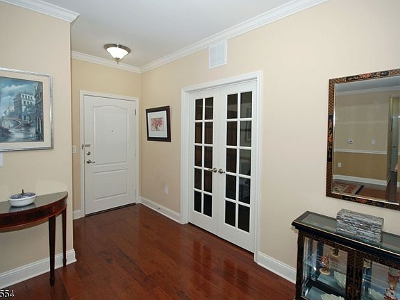 2nd image of 8 Pebble Rd #C2