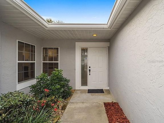 4th image of 2437 SW 20th Ct