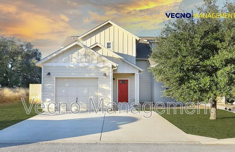 211 Circle Court Dr #211 — Photo 1