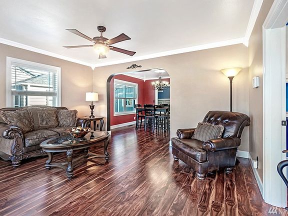 4th image of 739 4th St NW