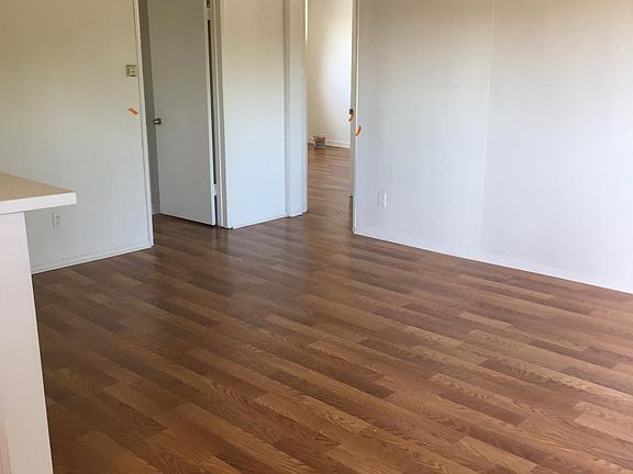 4th image of 1415 Stanley Ave APT 7