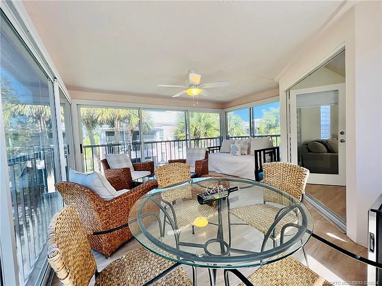 411 NE Plantation Rd #526 — Photo 32