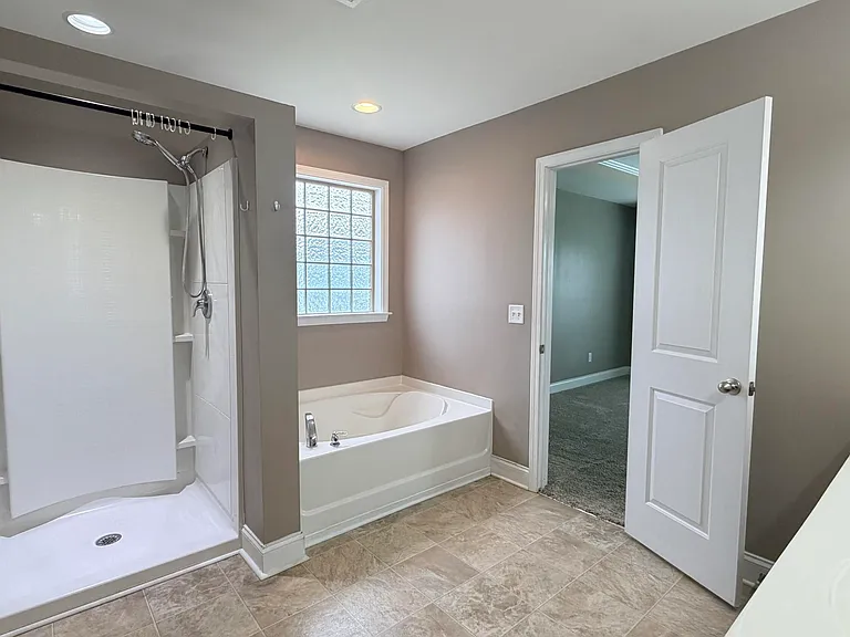 304 Vilas Way S — Photo 14
