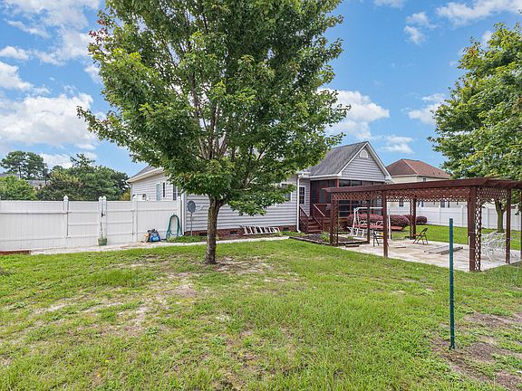 5th image of 111 Timberline Dr