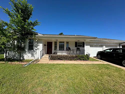 7205 N Comanche Ave Photo 1