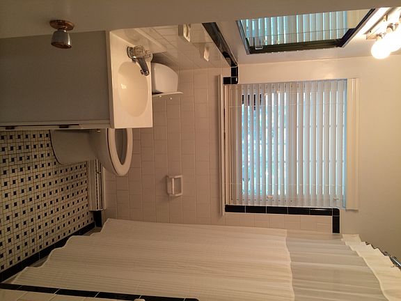Full Bathroom_09242014