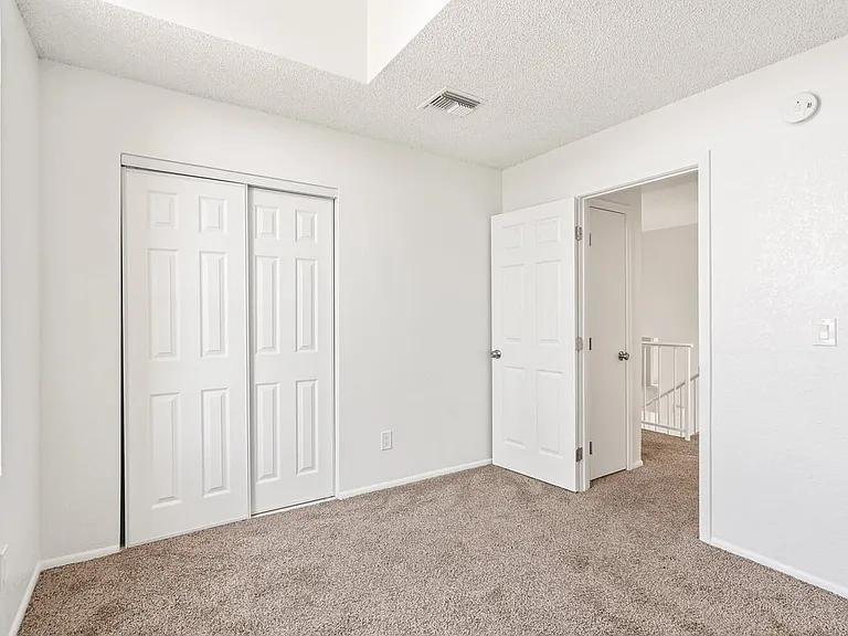 7209 S Avenida Del Nopal — Photo 28
