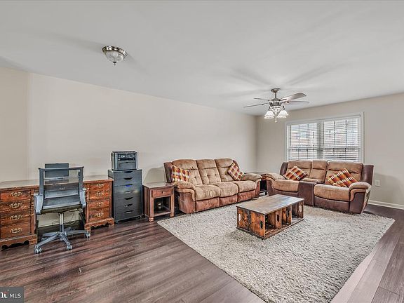 5th image of 56 Teague Ln