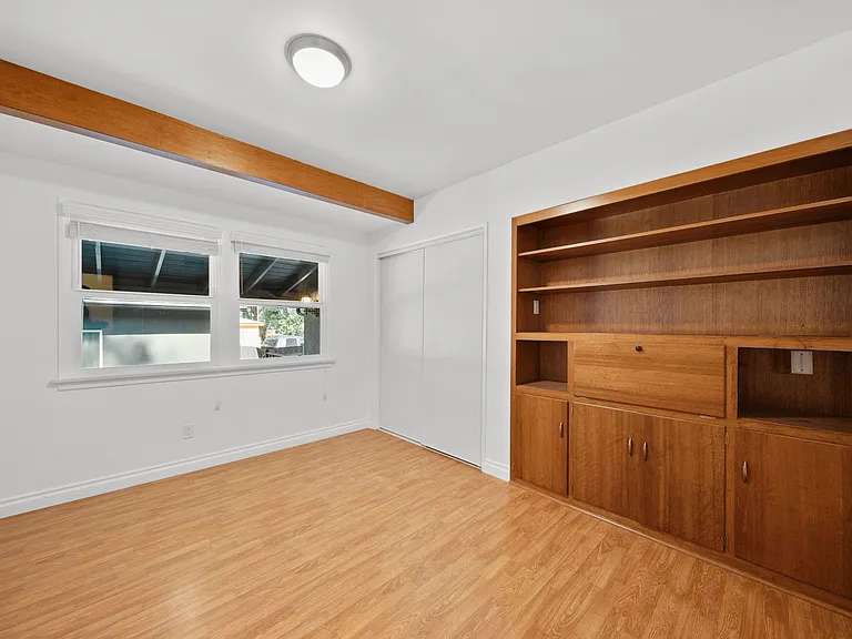 10257 McVine Ave — Photo 14