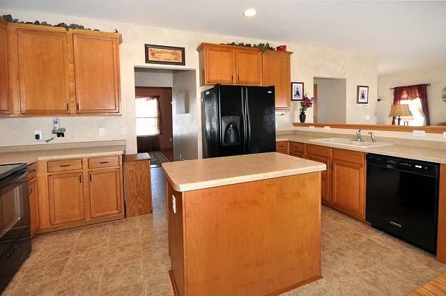1st image of 1531 Whitewater Dr