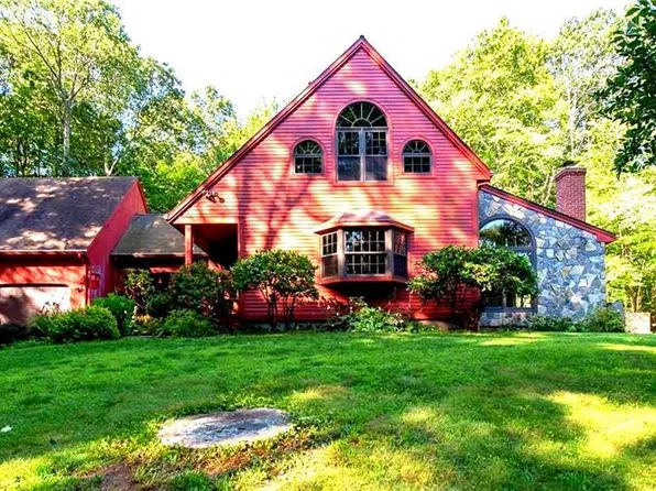 45 Center Road, Woodstock, CT 06281