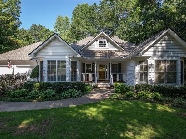 4 Kings Walk, Douglasville, GA 30134