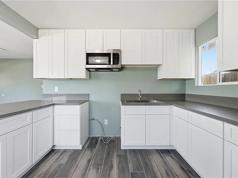 409 W Camellia Way — Photo 12